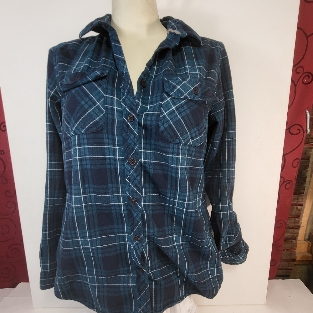 Wind River Plaid Long Sleeve Collared Blouse - Picture 5 of 11